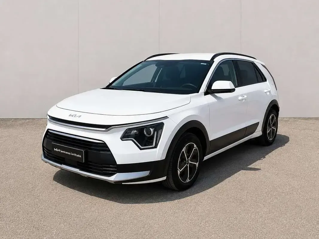 Usado Kia Niro 139 CV (102 kW) 2025 Blanco SUV