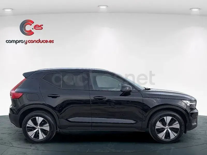 Usado Volvo XC40 Momentum 262 CV (192 kW) 2020 Negro SUV