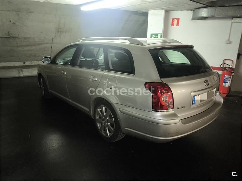 Usado Toyota Avensis Sol 150 CV (110 kW) 2007 Gris / plata Familiar