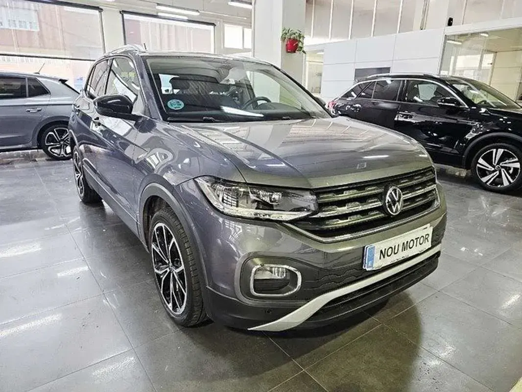 Usado VW T-Cross Sport 110 CV (80 kW) 2022 Gris SUV