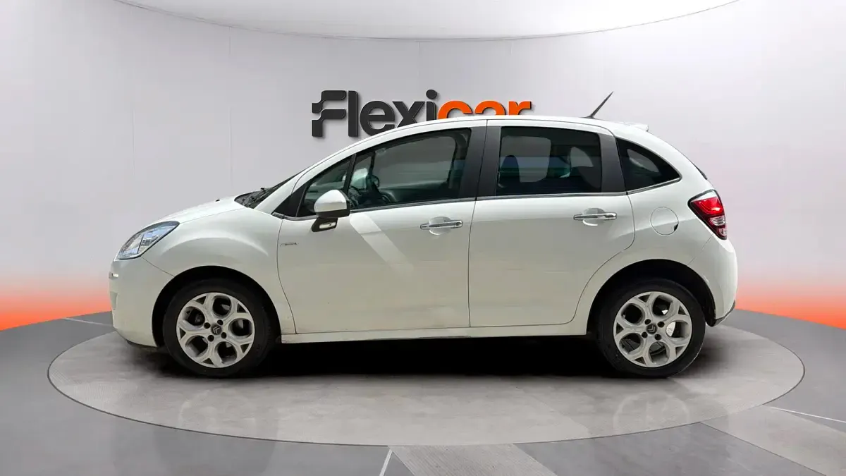 Usado Citroën C3 Exclusive 99 CV (72 kW) 2016 Blanco Berlina
