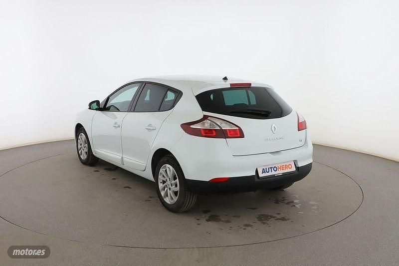 Usado Renault Mégane LIMITED 115 CV (84 kW) 2014 Blanco Berlina