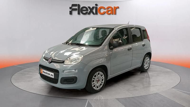 Usado Fiat Panda 71 CV (52 kW) 2022 Gris Utilitario