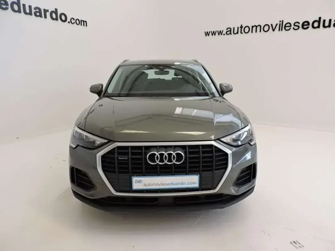 Usado Audi Q3 Business 200 CV (147 kW) 2021 Gris SUV