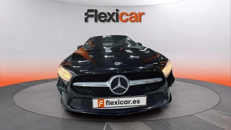 Usado Mercedes A180 116 CV (85 kW) 2020 Negro Berlina