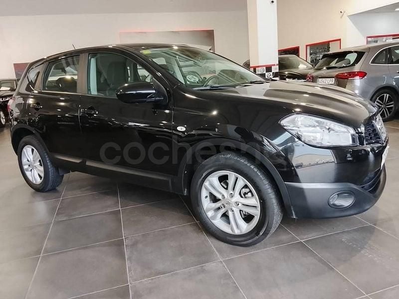 Usado Nissan Qashqai Visia 150 CV (110 kW) 2010 Negro SUV