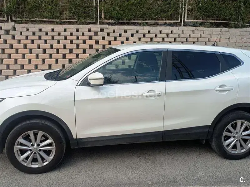 Usado Nissan Qashqai Tekna 130 CV (95 kW) 2016 Blanco SUV