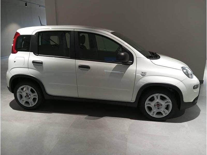 Usado Fiat Panda 70 CV (51 kW) 2023 Blanco Utilitario