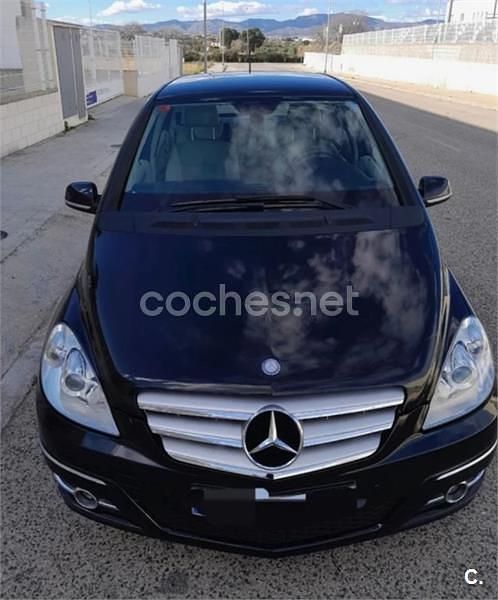 Negro Usado 2011 Mercedes B180 Monovolumen | 6400 € (Buen precio) - Imagen 1/4