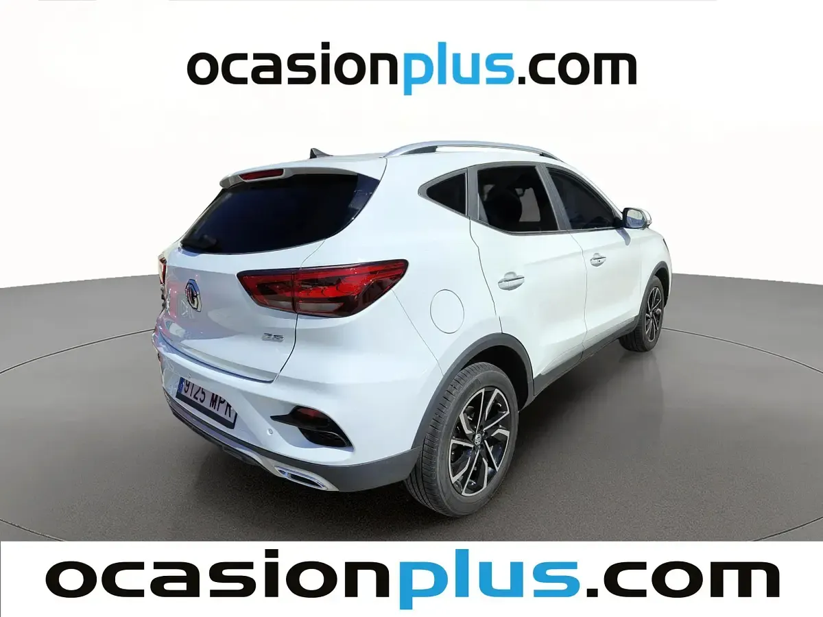 Usado MG ZS Luxury 111 CV (81 kW) 2024 Blanco SUV