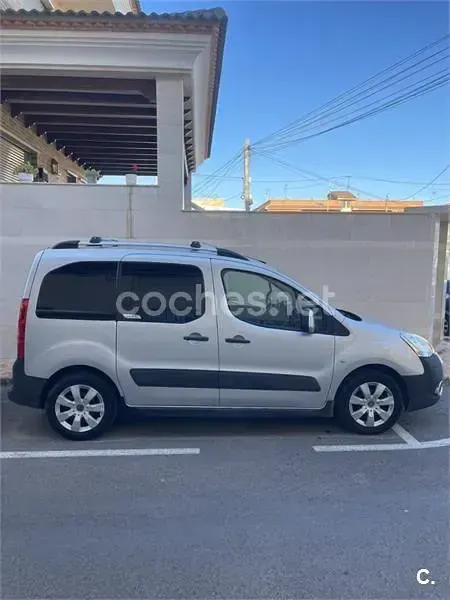 Usado Citroën Berlingo XTR 110 CV (80 kW) 2011 Gris / plata Monovolumen