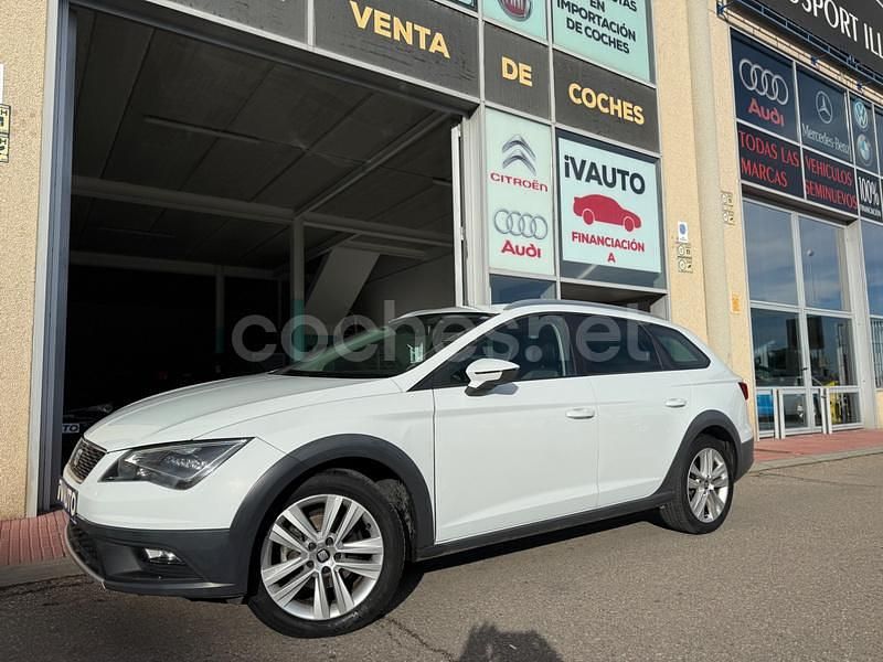 Usado Seat Leon 4Drive 150 CV (110 kW) 2016 Blanco Familiar