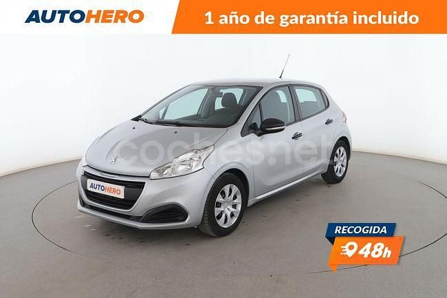 Gris / plata Usado 2017 Peugeot 208 Access Utilitario | 8099 € (Buen precio) - Imagen 1/3