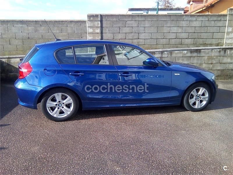 Używany BMW 118 122 KM (89 kW) 2007 Niebieski Hatchback