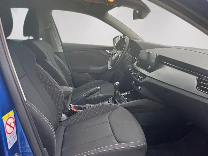 Usado Skoda Scala Ambition 95 CV (69 kW) 2022 Azul Utilitario