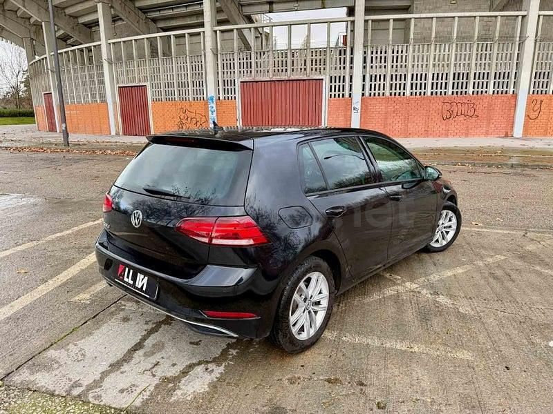Usado VW Golf VII Advance 150 CV (110 kW) 2018 Negro Berlina