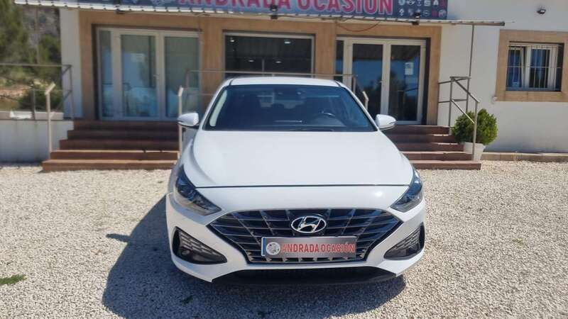 Blanco Usado 2021 Hyundai i30 Utilitario | 14.999 € (Precio justo) - Imagen 1/4