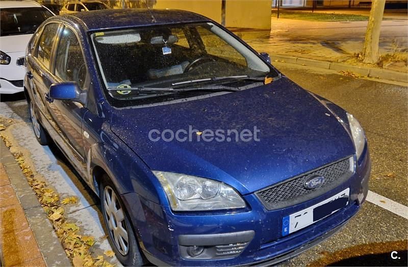 Azul Usado 2007 Ford Focus Trend Berlina | 3700 € (Buen precio) - Imagen 1/4