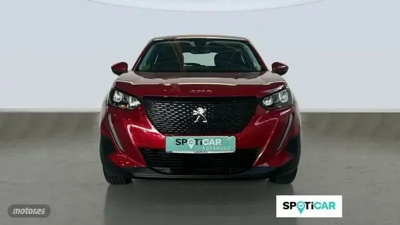 Usado Peugeot 2008 Active 100 CV (73 kW) 2021 Rojo SUV