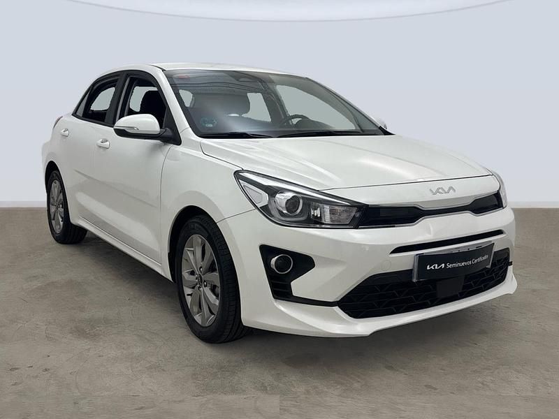 Usado Kia Rio 84 CV (61 kW) 2022 Blanco