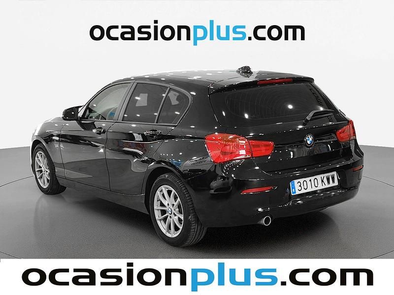 Usado BMW 116 109 CV (80 kW) 2019 Negro Utilitario
