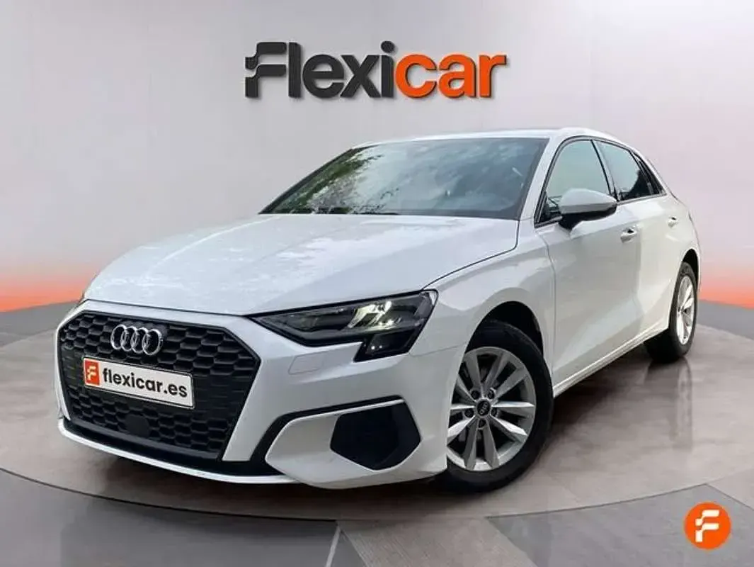 Usado Audi A3 Sportback Advanced 116 CV (85 kW) 2024 Blanco Utilitario