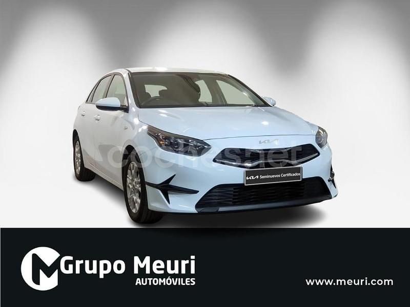 Blanco Usado 2023 Kia Ceed Utilitario | 17.000 € (Buen precio) - Imagen 1/4