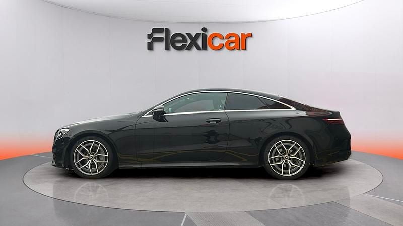 Käytetty Mercedes E220 194 HP (142 kW) 2022 Musta Coupe - kaksiovinen