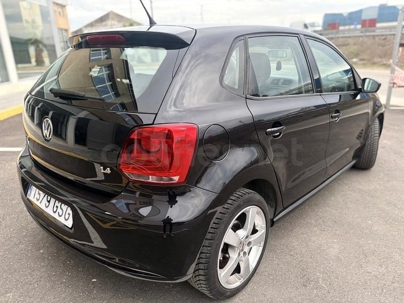 Usado VW Polo Advance 85 CV (62 kW) 2010 Negro Utilitario