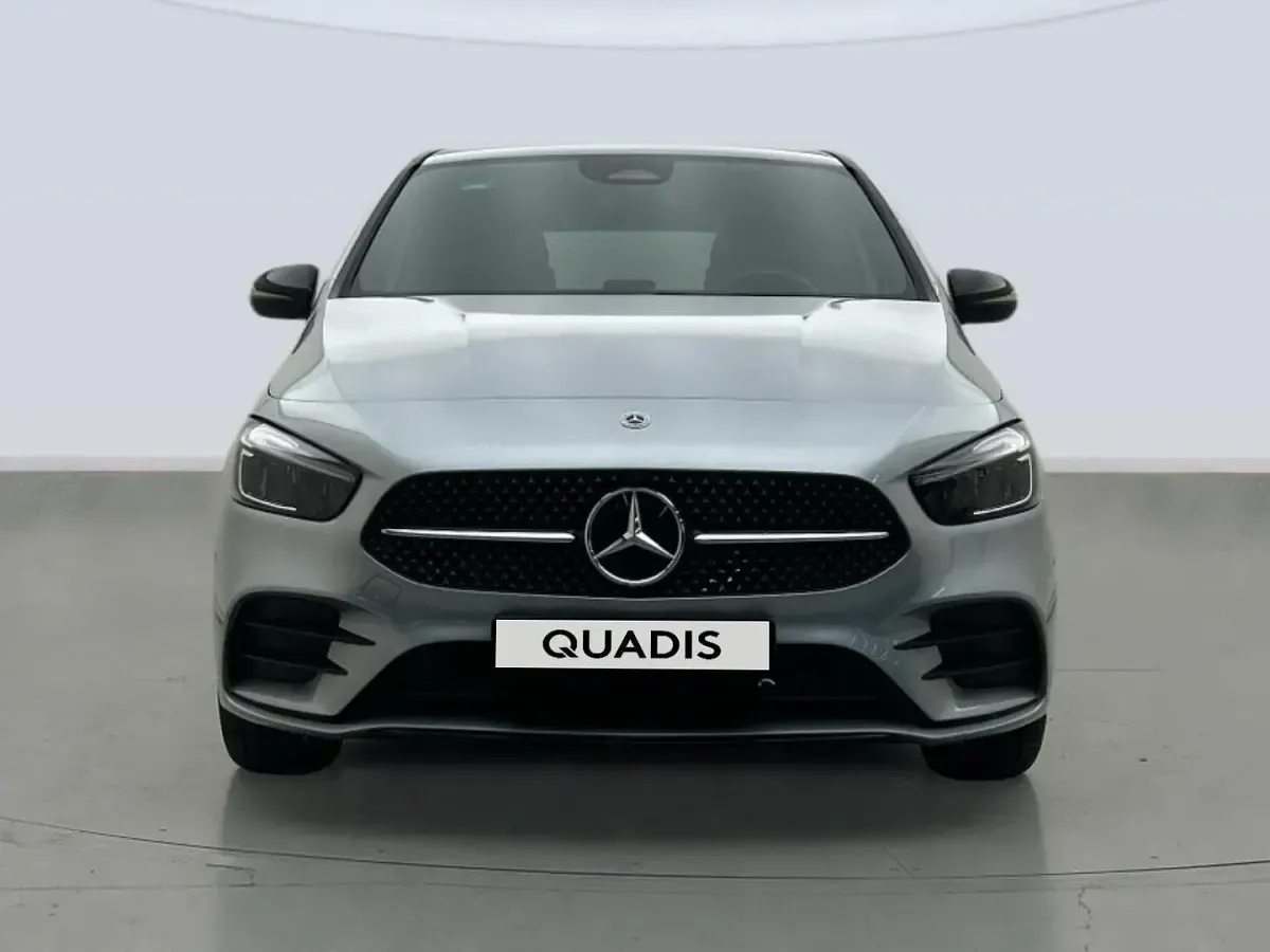 Usado Mercedes B250e 218 CV (160 kW) 2025 Gris plata Utilitario