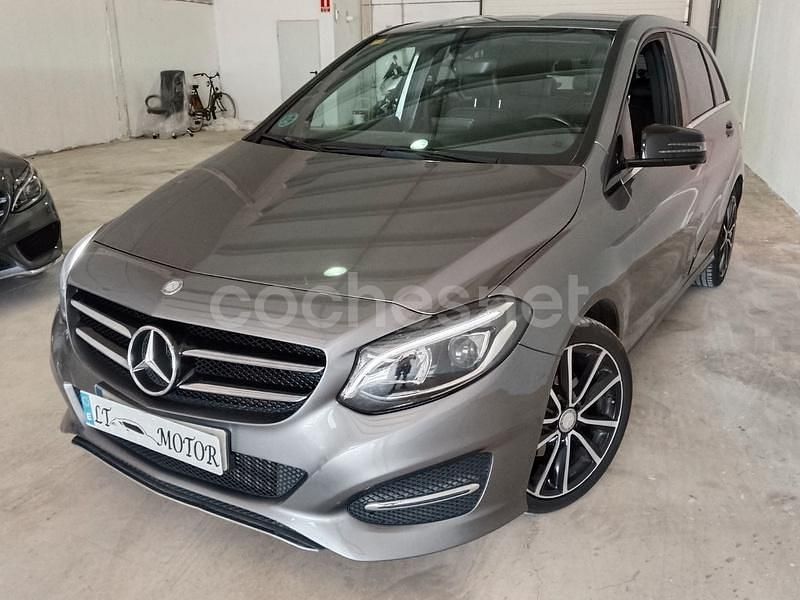 Gris / plata Usado 2015 Mercedes B200 Monovolumen | 14.200 € (Precio justo) - Imagen 1/4