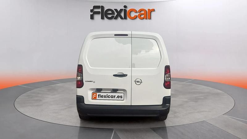 Usado Opel Combo Edition+ 102 HP (75 kW) 2021 Branco Monovolume