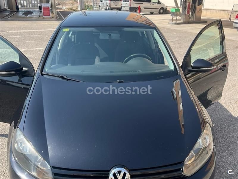 Negro Usado 2010 VW Golf VI Berlina | 4500 € (Buen precio) - Imagen 1/4