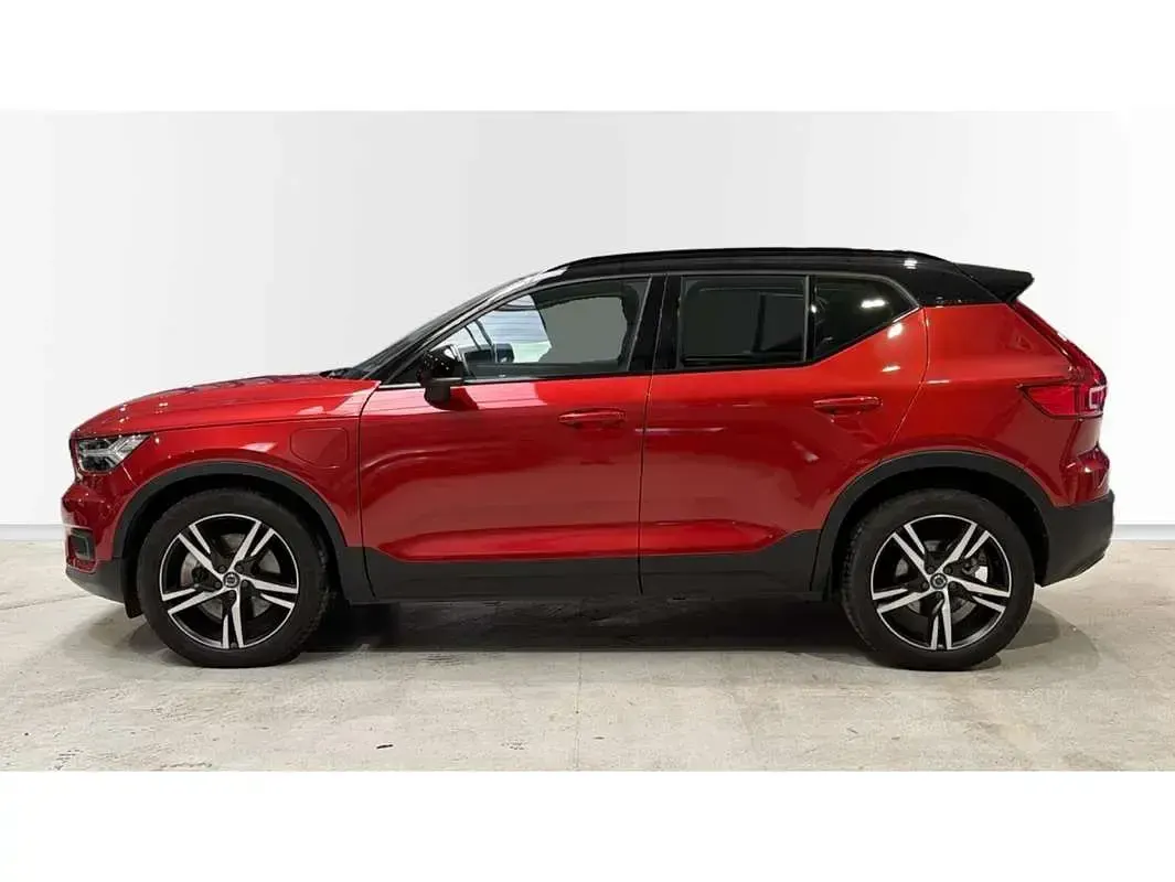 Usado Volvo XC40 R-Design 211 CV (155 kW) 2020 Rojo SUV