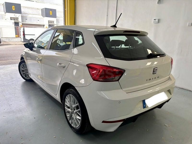 Usado Seat Ibiza FR 110 CV (80 kW) 2021 Blanco Utilitario