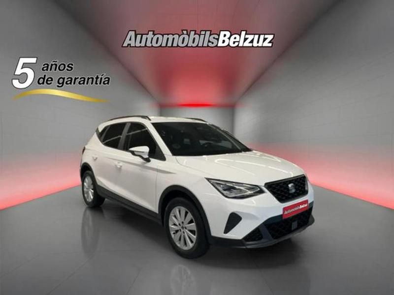 Usado Seat Arona Style 95 CV (69 kW) 2025 Blanco SUV