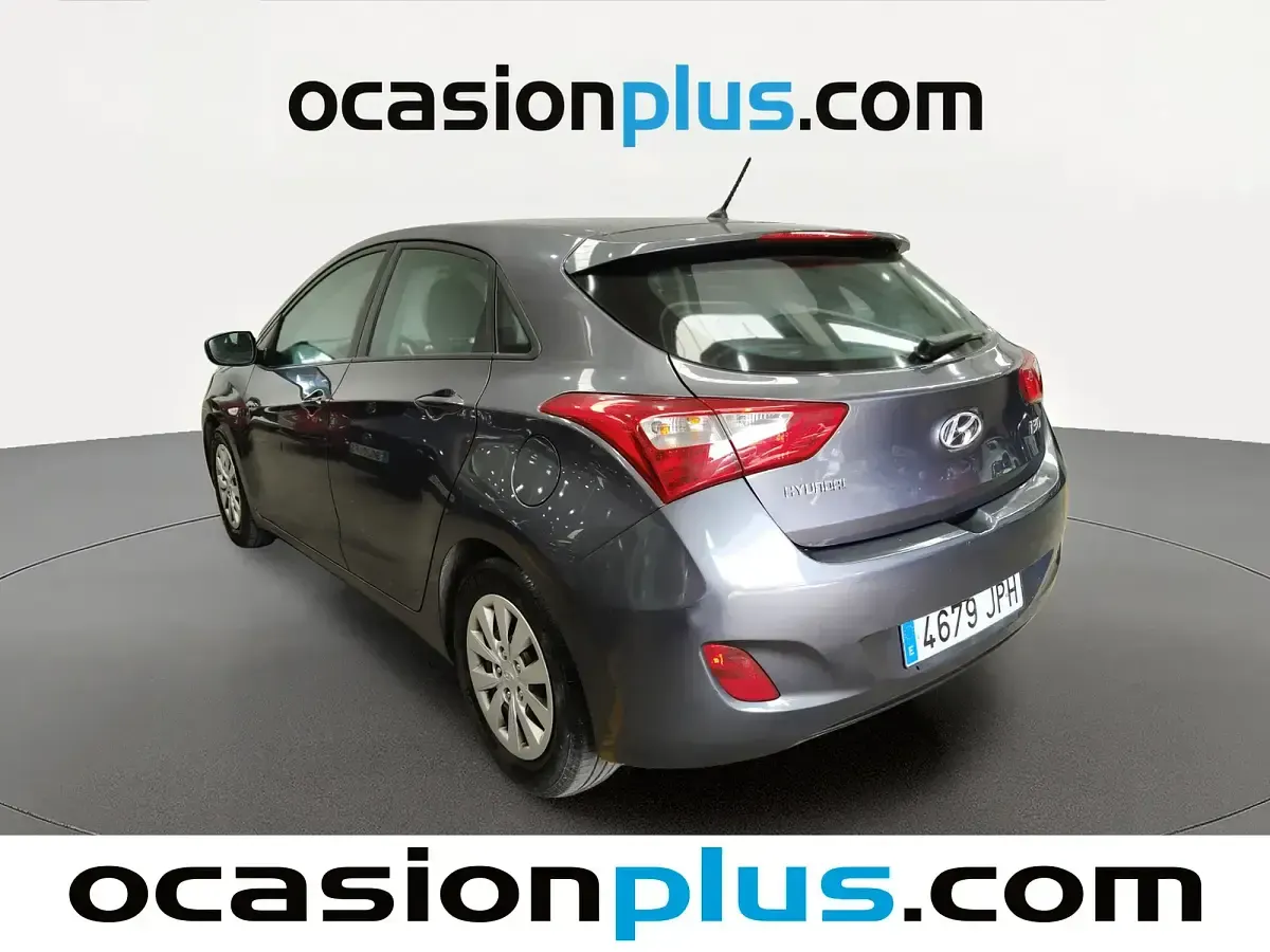 Usado Hyundai i30 90 CV (66 kW) 2016 Gris