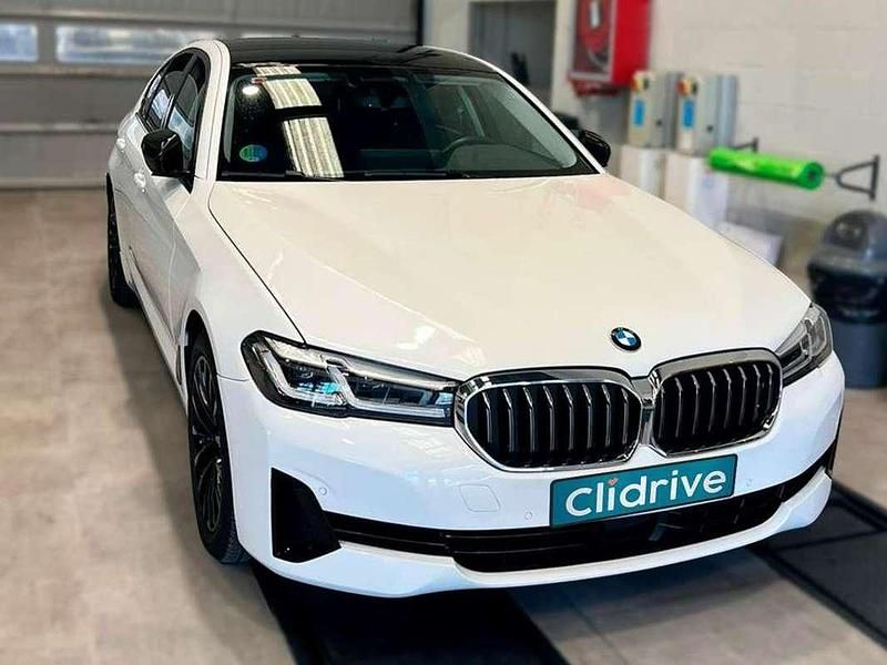 Usado BMW 520 Comfort Edition 190 CV (139 kW) 2021 Blanco Berlina