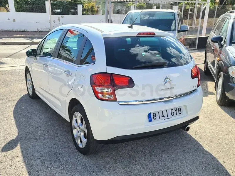 Usado Citroën C3 Exclusive 120 CV (88 kW) 2010 Blanco Berlina
