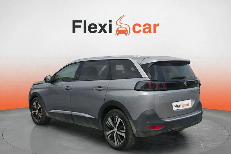 Usado Peugeot 5008 Allure 131 CV (96 kW) 2020 Gris Monovolumen