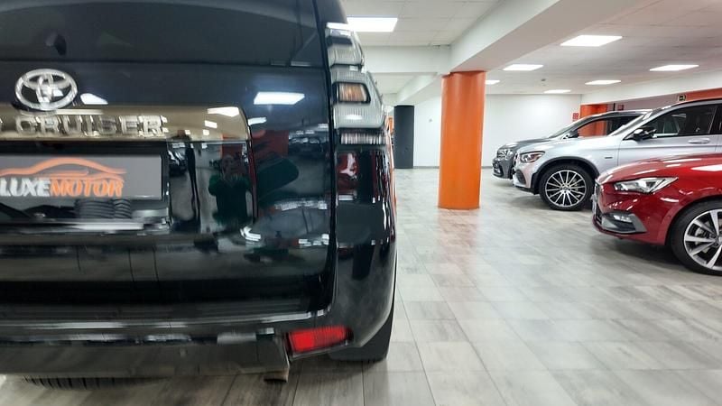 Usado Toyota Land Cruiser Limited 204 CV (150 kW) 2022 Negro SUV