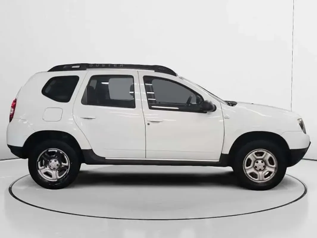 Usado Dacia Duster Lauréate 125 CV (91 kW) 2018 Blanco SUV