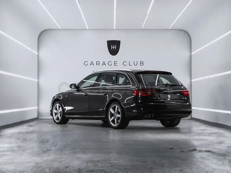 Usado Audi A4 150 CV (110 kW) 2015 Negro Familiar