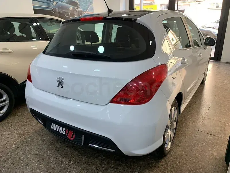 Usado Peugeot 308 Sport 120 CV (88 kW) 2010 Blanco Berlina
