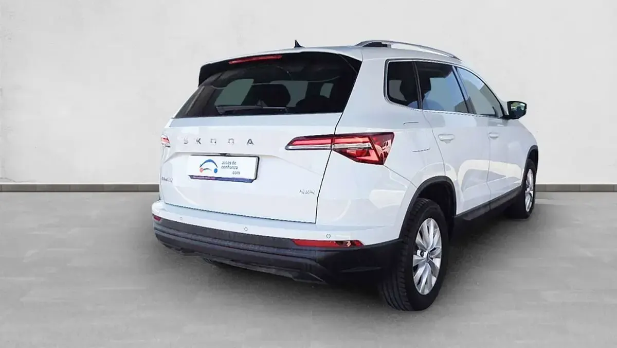 Usado Skoda Karoq 150 CV (110 kW) 2024 SUV