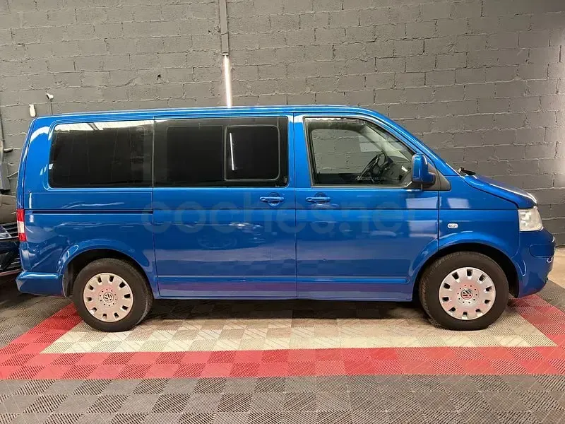 Usado VW Caravelle 130 CV (95 kW) 2007 Azul Van