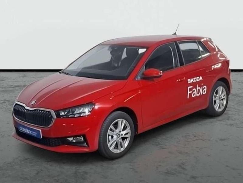 Rojo Nuevo 2025 Skoda Fabia Selection Berlina | 16.990 € (Precio justo) - Imagen 1/4