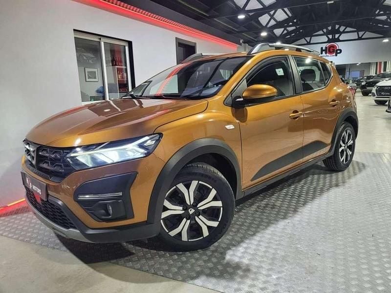 Naranja Usado 2021 Dacia Sandero Essentiel Utilitario | 11.490 € (Un poco caro) - Imagen 1/4