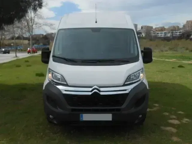 Usado Citroën Jumper 120 CV (88 kW) 2020 Blanco Monovolumen