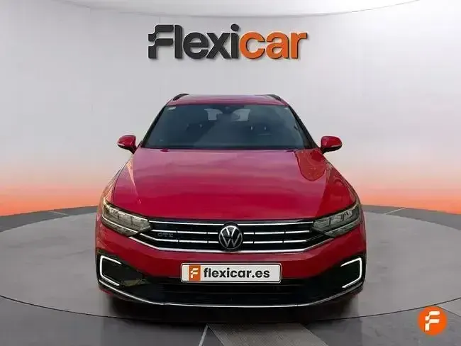 Usado VW Passat GTE 218 CV (160 kW) 2020 Rojo Familiar